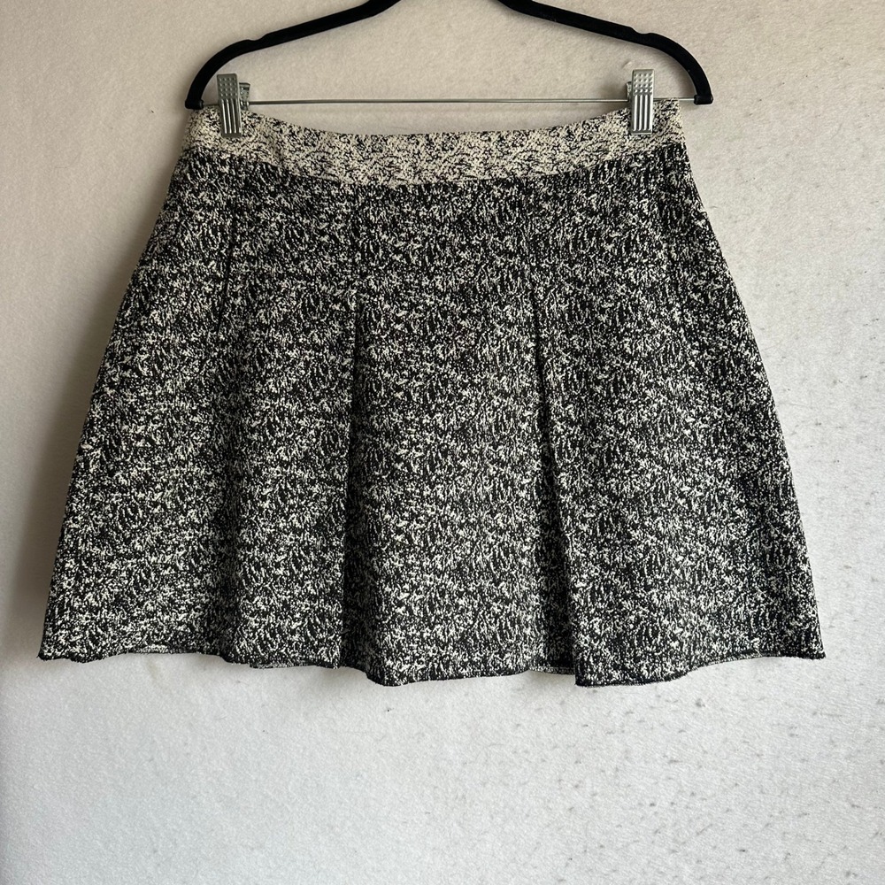 Banana Republic Black White Textured Tweed Pleated Mini Skirt Pockets Size 10